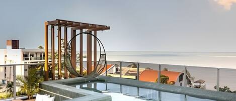 Comfort Suite | Pool