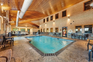 Innenpool, beheizter Pool