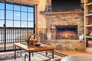 Interior - 2BR Village At Indian Point 1608 near SDC - Free Tickets Daily up to $500 (Branson)