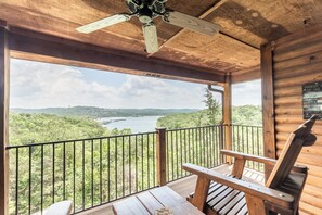 Property grounds - 2BR+Loft Village At Indian Point 1712 near SDC -Free Tickets Daily up to $500 (Branson)