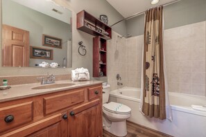 Shower, jetted tub, hair dryer, towels