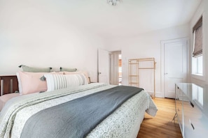 2 Schlafzimmer, Bügeleisen/Bügelbrett, WLAN, Bettwäsche