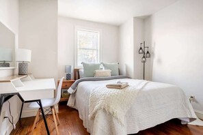 4 dormitorios, tabla de planchar con plancha, wifi y ropa de cama