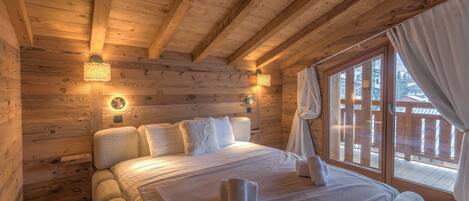 4 slaapkamers, een strijkplank/strijkijzer, wifi, beddengoed