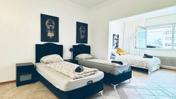 1 dormitorio y ropa de cama