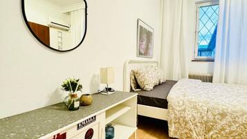 1 bedroom, WiFi, bed sheets