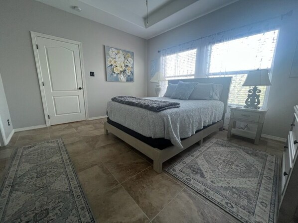 2 bedrooms, internet