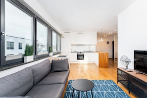 TV - Skowronia Modern Apartment (Kraków)