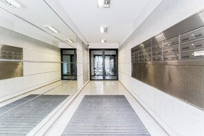 Interior - Skowronia Modern Apartment (Kraków)