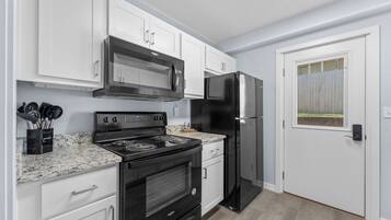 Coffee/tea maker, fridge, microwave