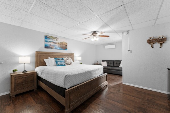 1 bedroom, free WiFi, bed sheets