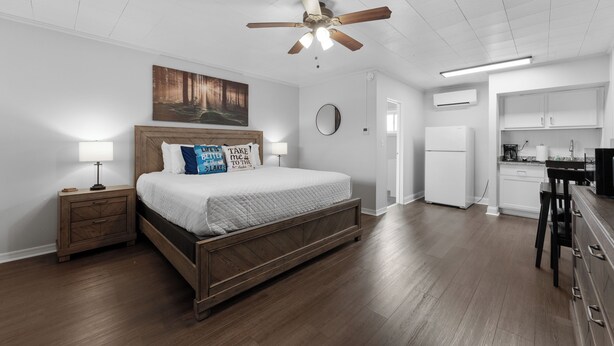 1 bedroom, WiFi (free), bed sheets