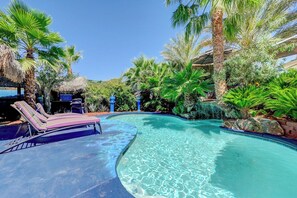 Piscine extérieure, piscine chauffée