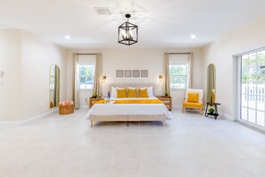 3 dormitoris, caixa forta a l'habitació i escriptori 