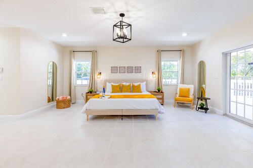 LUXURY FARM/20 MIN KEYS/EVENT/POOL/GAMES/WIFI/FRUIT TREE/PEACE/NATURE  