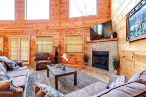 Smart-TV, Kamin, Tischfußball