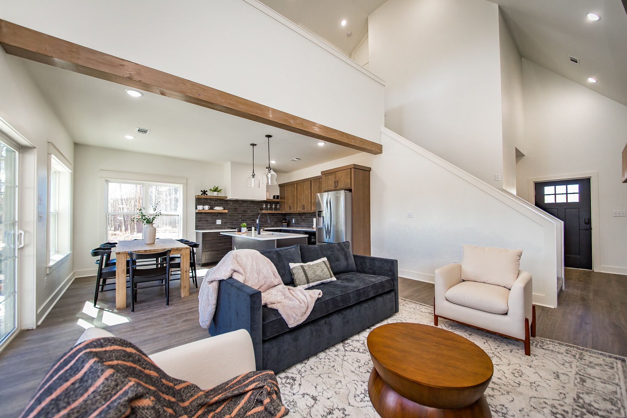 TV connectée, cheminée, jeux vidéo