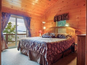 3 عدّة غرف نوم ومكواة/لوح كي وواي فاي مجانًا وملاءات أسرّة