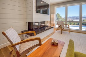 Interior - The Manor Woods Home, snowmobile & ATV friendly, with hot tub! (Rangeley)