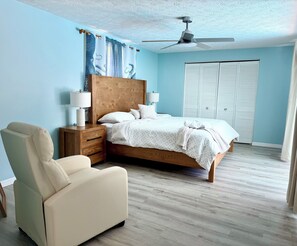 4 bedrooms, iron/ironing board, travel crib, free WiFi - Family Home with Heated Pool in a Quiet Area (Jensen Beach)