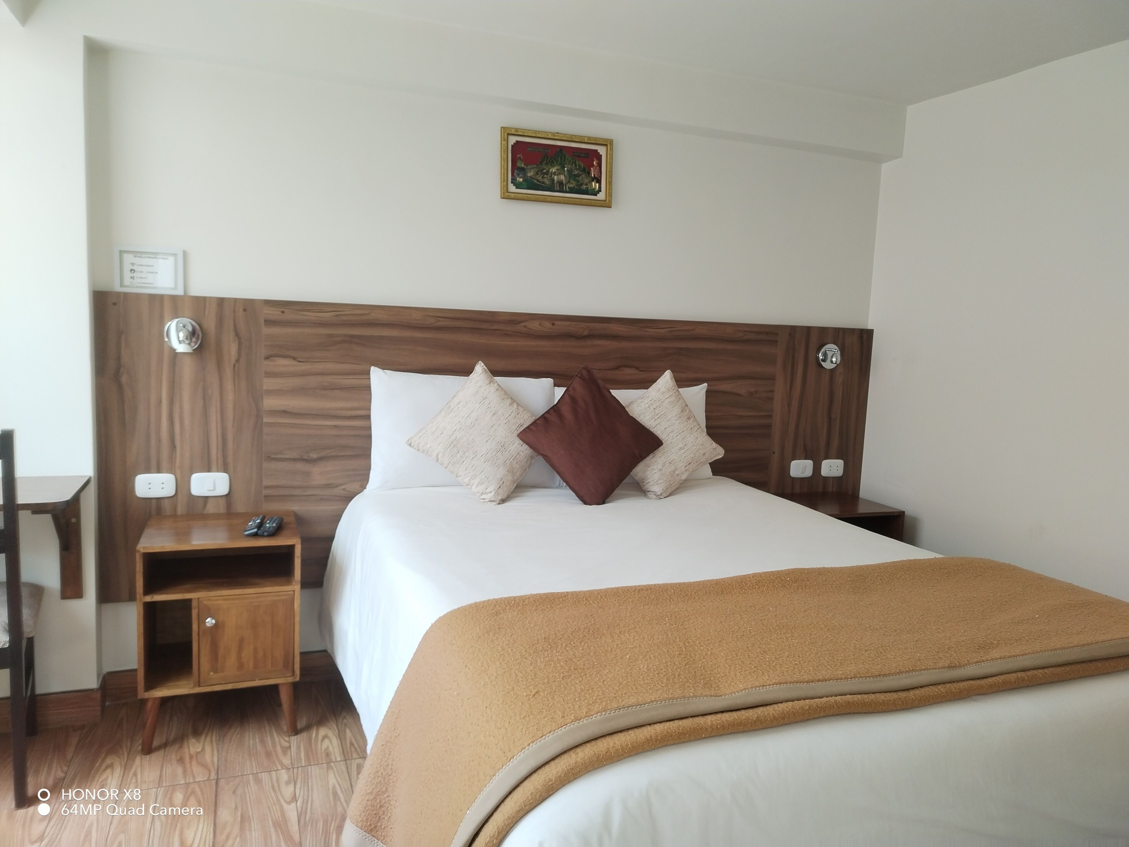 Business kamer | Woonruimte | Televisie