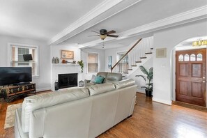 Smart-tv en een open haard