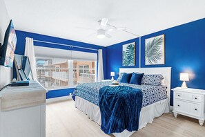 3 bedrooms, desk, iron/ironing board, free WiFi