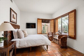 3 habitaciones, escritorio, tabla de planchar con plancha y wifi gratis 