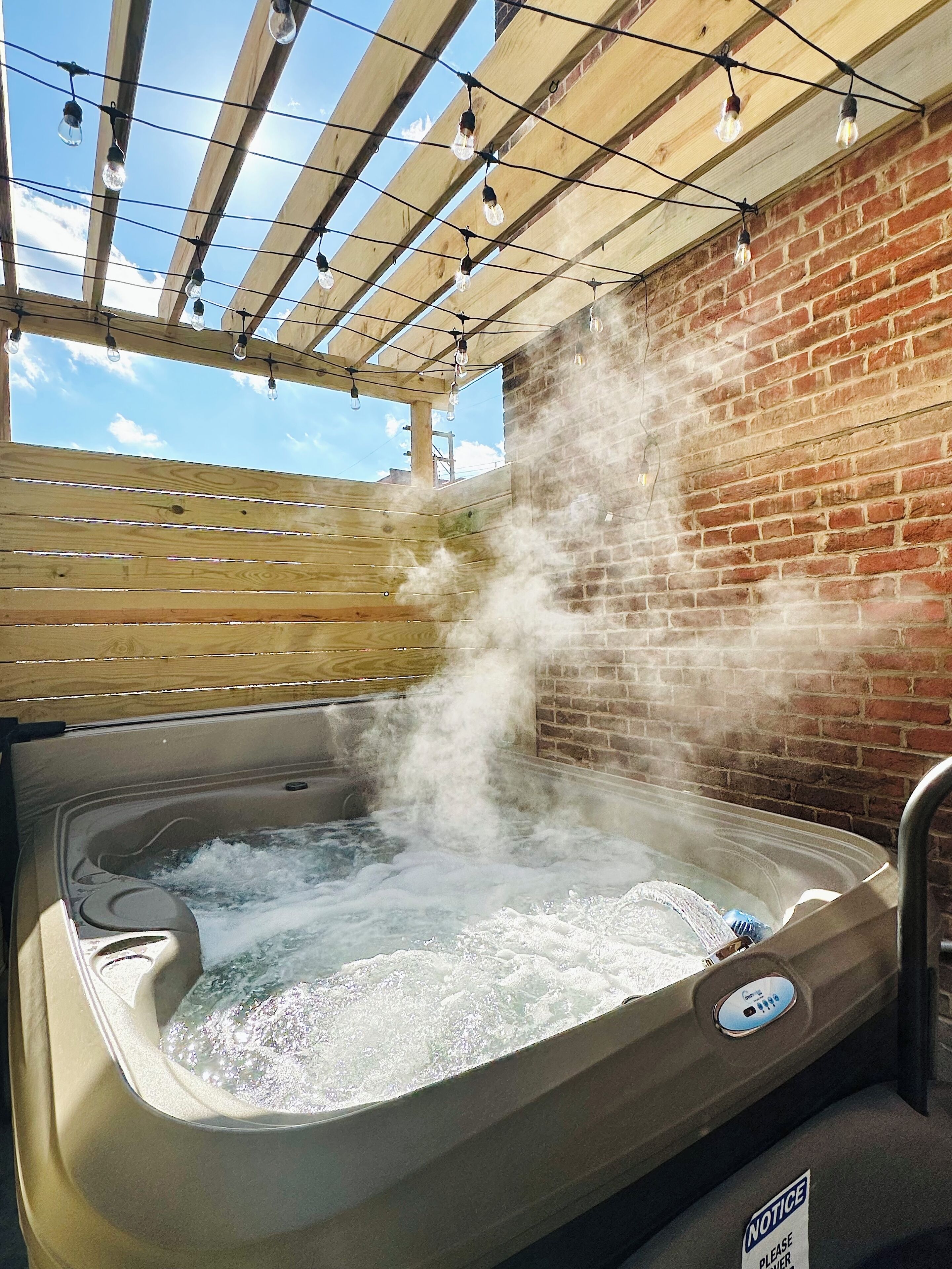 Bain à remous extérieur