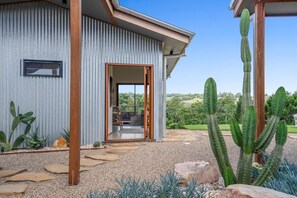 Exterior detail - Byron Bay Hinterland Retreat (Eureka)