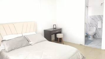2 slaapkamers, een strijkplank/strijkijzer, wifi, beddengoed