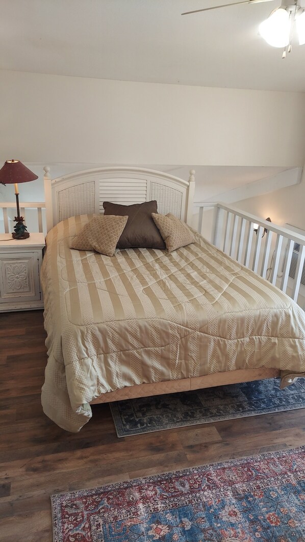 1 chambre, literie fournie