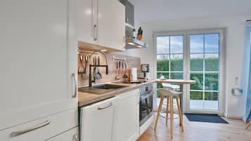 Kühlschrank, Ofen, Herdplatte, Geschirrspüler