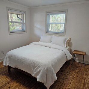 2 dormitorios, tabla de planchar con plancha, wifi gratis y ropa de cama