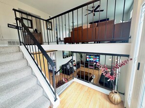 Interior - Loft w/ Big Pool, Huge Backyard, Fire Pit, PingPong, Pool Table, (Richardson)