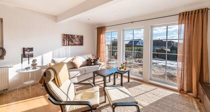 Holiday Home 'Casa Meeresbrise am Vogelpark Marlow' with Private Terrace and Garden