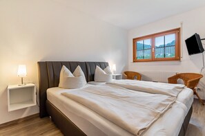 3 bedrooms, free WiFi, bed sheets