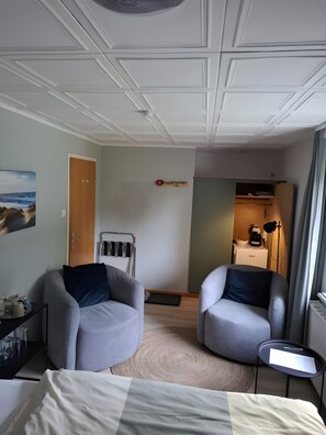 1 chambre, accès au Wi-Fi (inclus), literie fournie