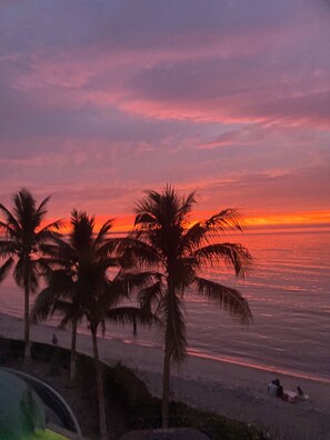 Am Strand, Liegestühle, Strandtücher