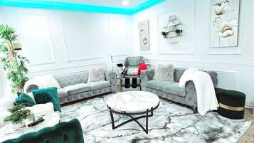 Smart TV, fireplace, offices