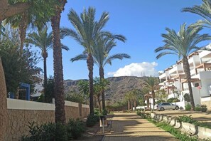 Property grounds - 2 Bed Apt - Close To Beach - Pool - Balcony (Mojacar)