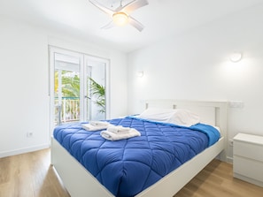 3 habitaciones, escritorio y internet 
