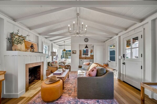 TV connectée, cheminée