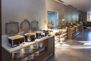 Free daily buffet breakfast  - Iconic Long Hai Hotel (Ho Chi Minh City)