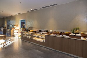 Desayuno buffet incluido todos los días