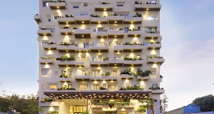 Iconic Long Hai Hotel