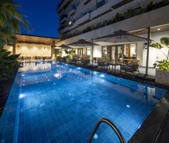 Outdoor pool, open 6:30 AM to 7:00 PM, pool umbrellas, pool loungers