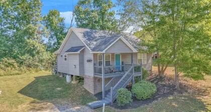Whiskey River Cottage - Located on Ky Bourbon Trail and Taylorsville Lake