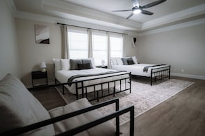 3 bedrooms, iron/ironing board, free WiFi, bed sheets