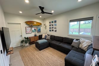 3-bedroom house close to beach